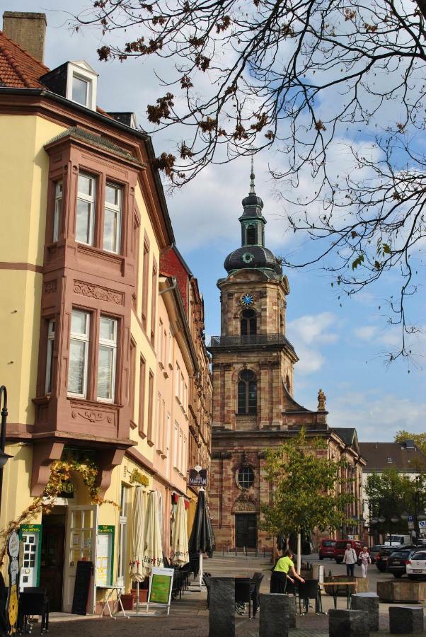 Im Grunen Am Stadtrand Саарбрюкен Екстериор снимка